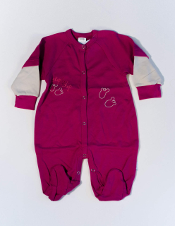 Kojenecký overal Stopy